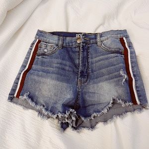 High rise, shredded hem denim shorts
